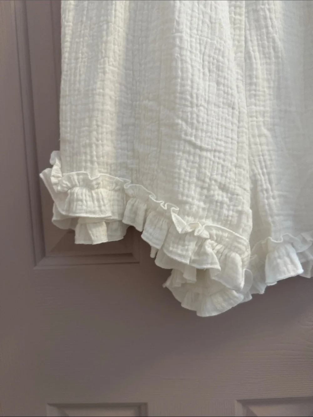 Womens NWT Entro Cream Ruffled One-Piece Romper